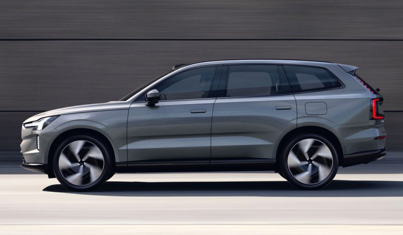 Электрический кроссовер Volvo EX90